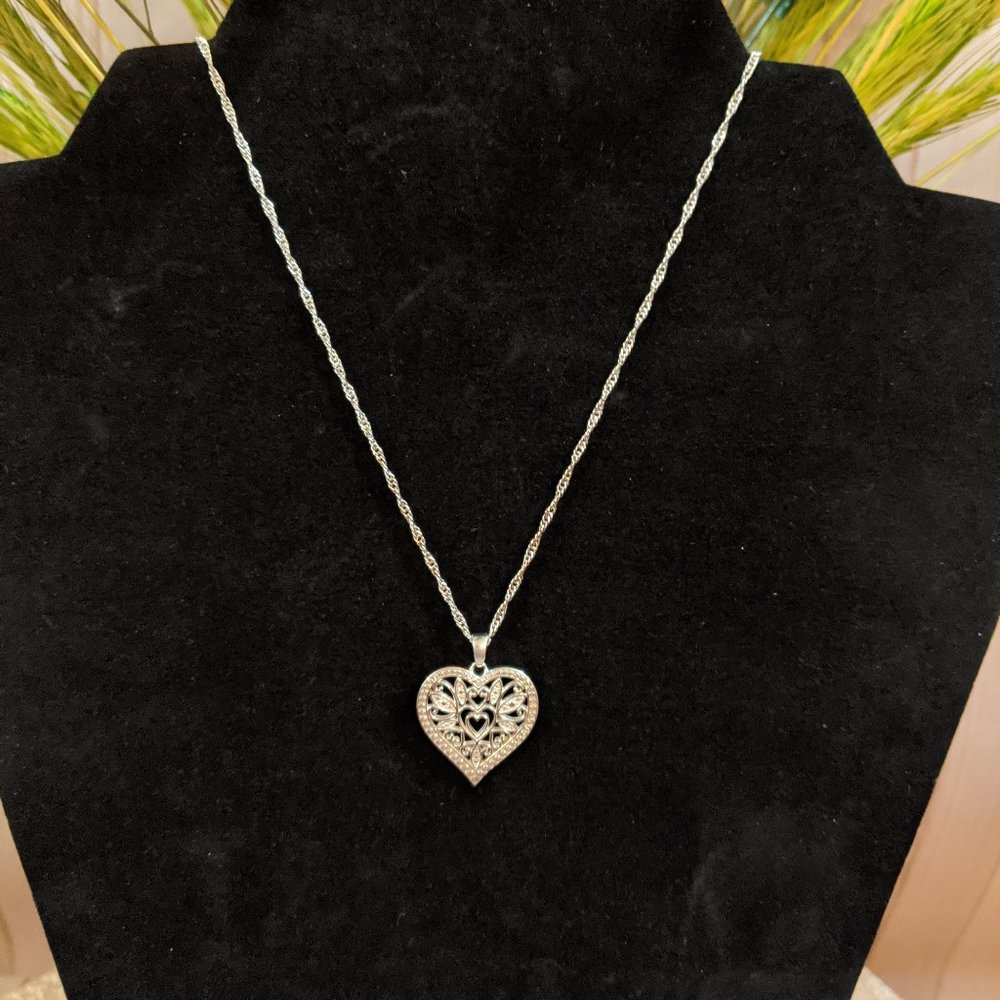 Filigree Heart Pendant - Picture 2 of 4